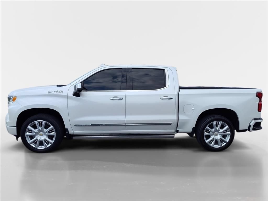 Used 2024 Chevrolet Silverado 1500 High Country w/ High Country Premium Package AWD/4WD image 2