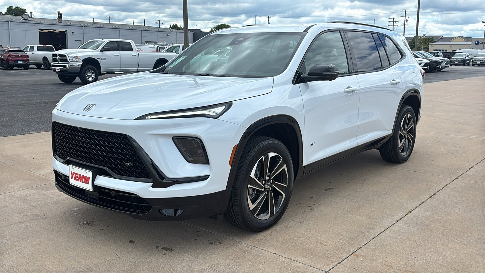 New 2026 Buick Enclave Sport Touring w/ Power Package image 5