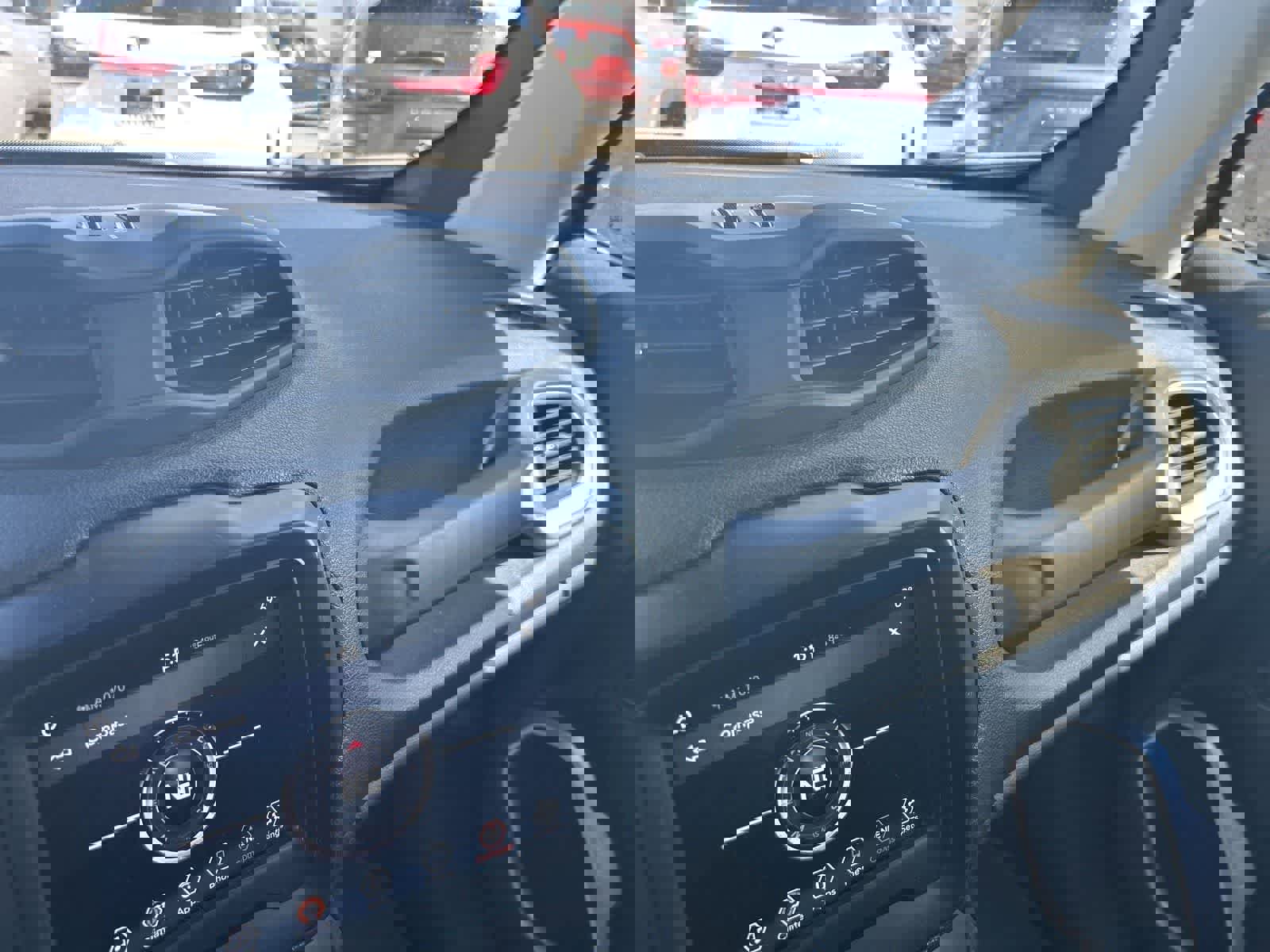 Used 2018 Jeep Renegade Latitude image 32