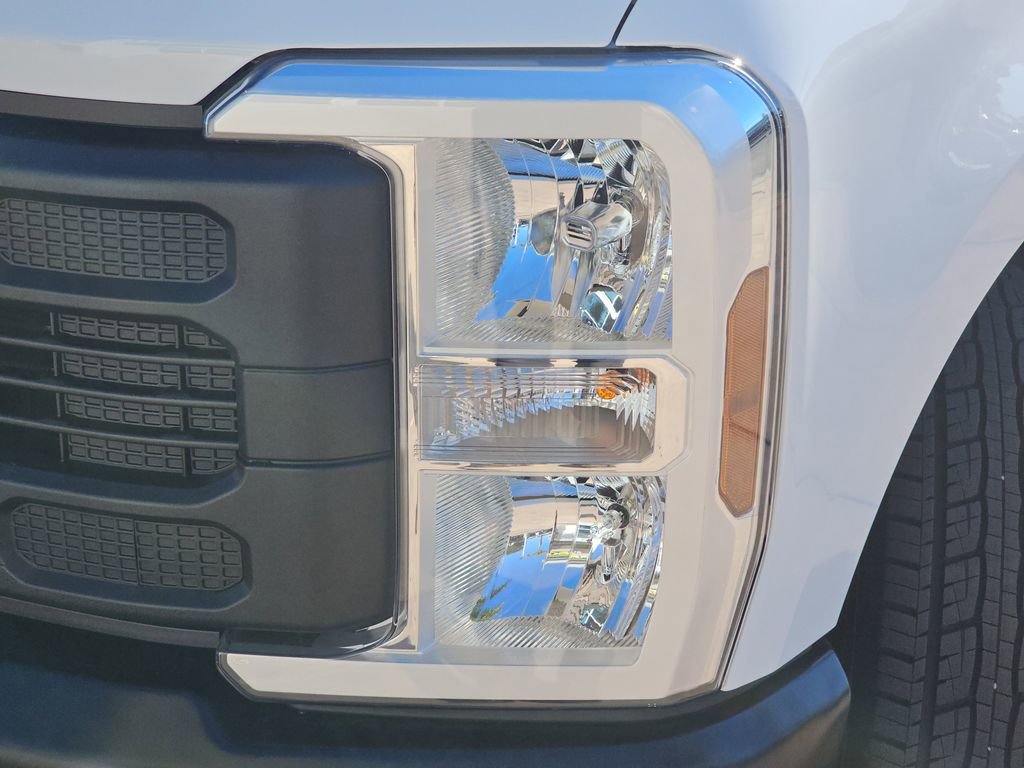 New 2026 Ford F350 XL image 32