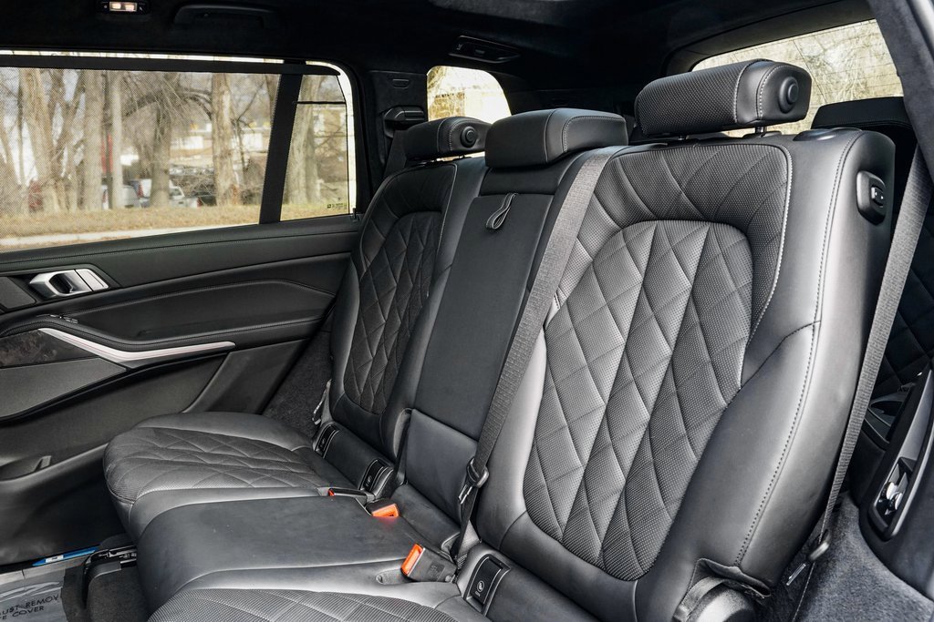 Used 2023 BMW X7 xDrive40i w/ M Sport Package image 18