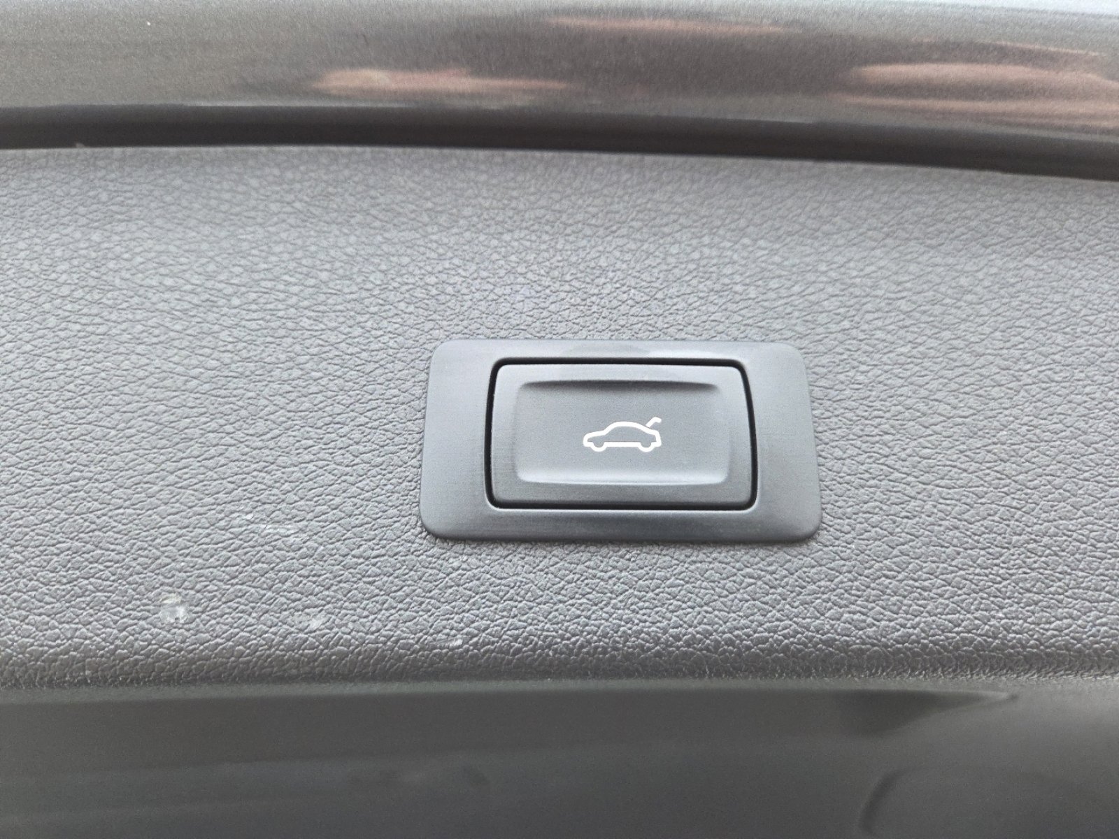 Used 2016 Audi SQ5 Premium Plus w/ Technology Package image 18