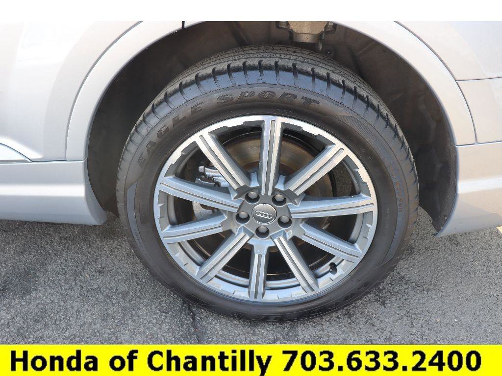Used 2018 Audi Q7 3.0T Prestige image 26