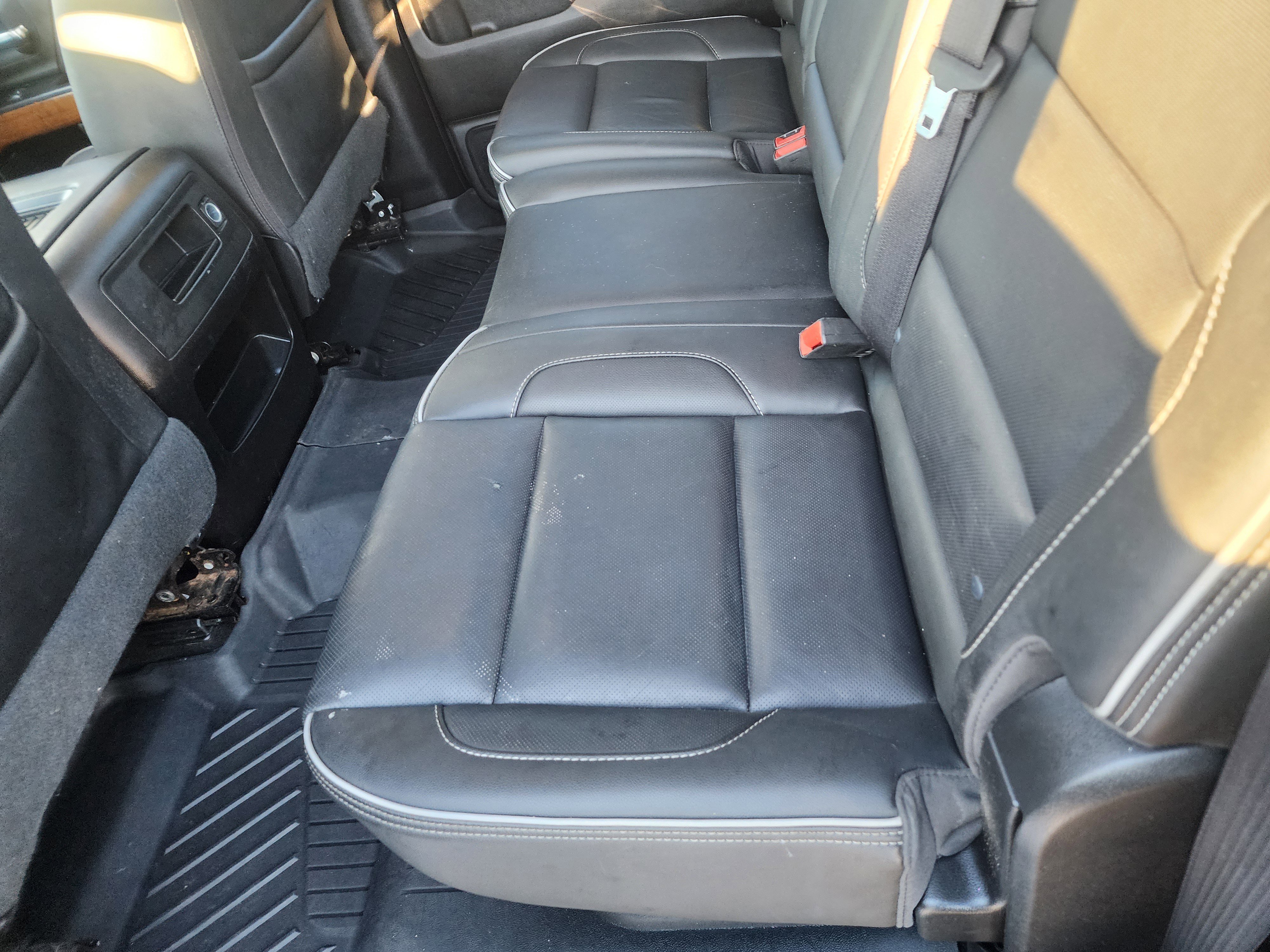 Used 2019 Chevrolet Silverado 2500 High Country w/ Duramax Plus Package image 16