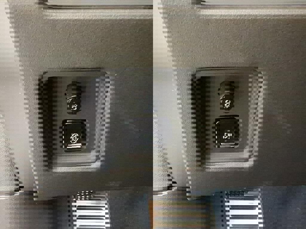 New 2026 Chevrolet Corvette 2LT w/ Z51 Performance Package image 21