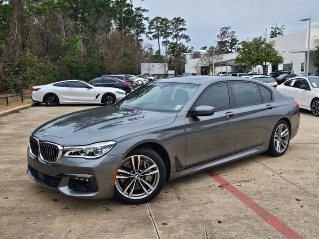 Used 2018 BMW 750i xDrive AWD/4WD image 1