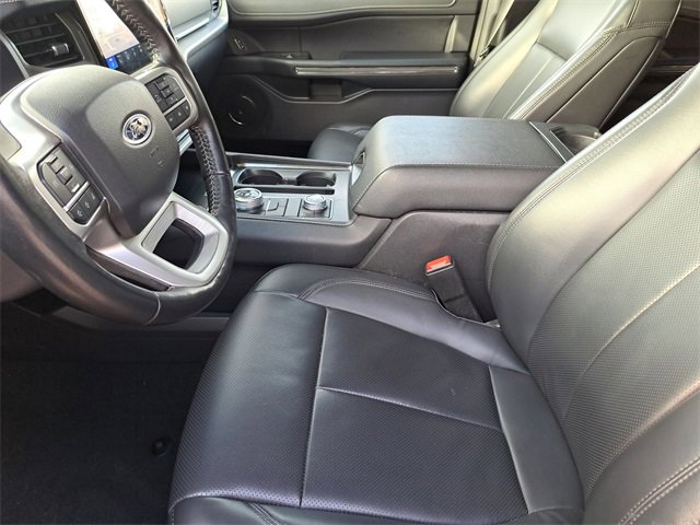 Used 2024 Ford Expedition XLT image 22
