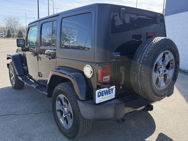 Used 2016 Jeep Wrangler Unlimited Sahara w/ Max Tow Package image 3