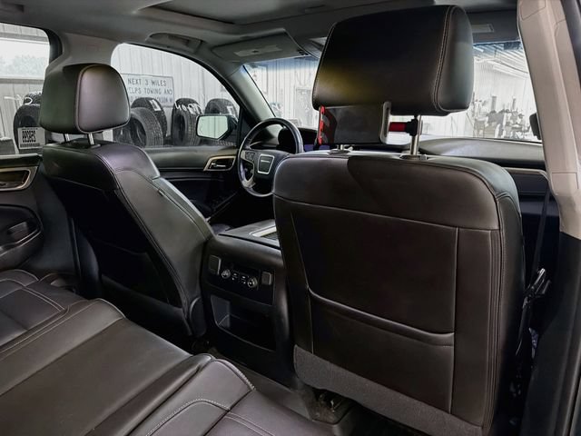 Used 2018 GMC Yukon Denali AWD/4WD image 11