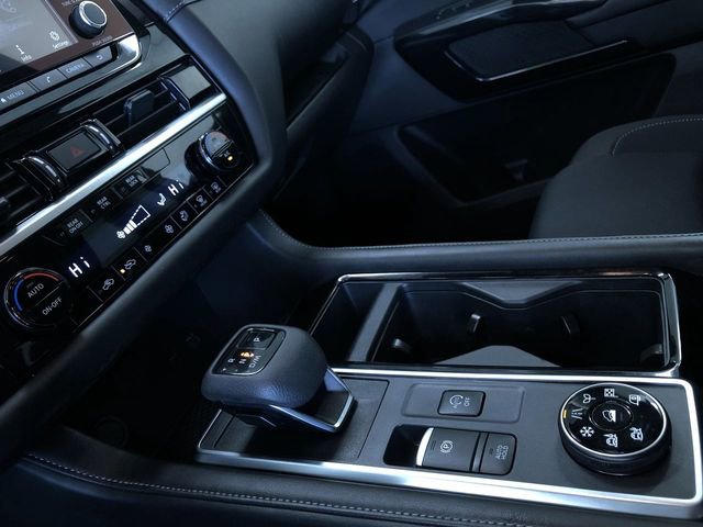 Used 2025 Nissan Pathfinder SV image 29