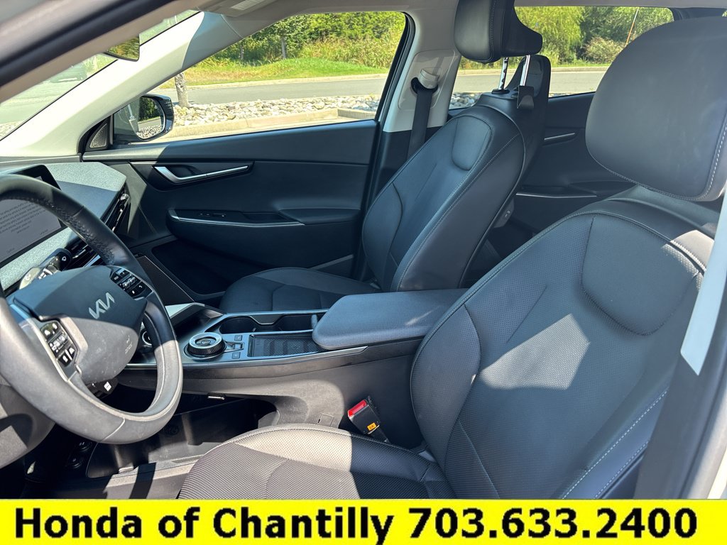 Used 2022 Kia EV6 Wind w/ Wind Technology Package AWD/4WD image 17