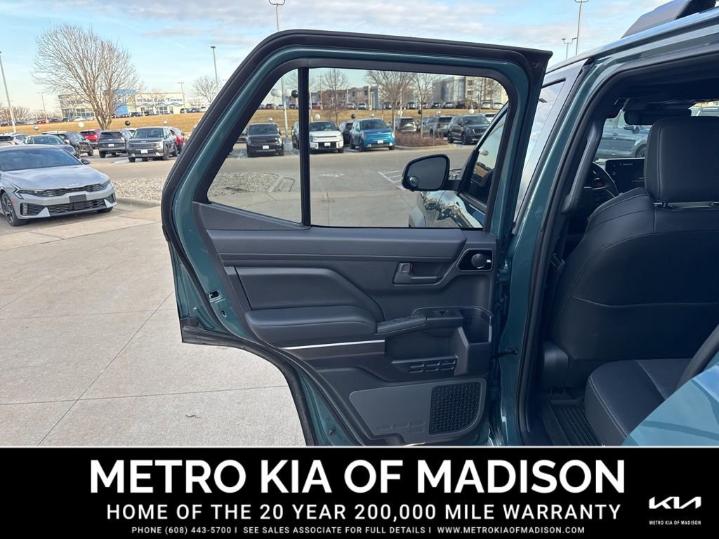 Used 2025 Toyota 4Runner TRD Off-Road Premium image 25