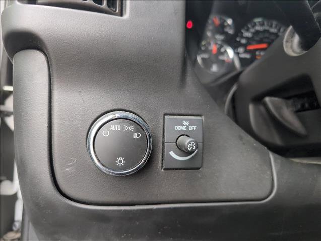Used 2018 Chevrolet Express 2500 w/ Driver Convenience Package image 16