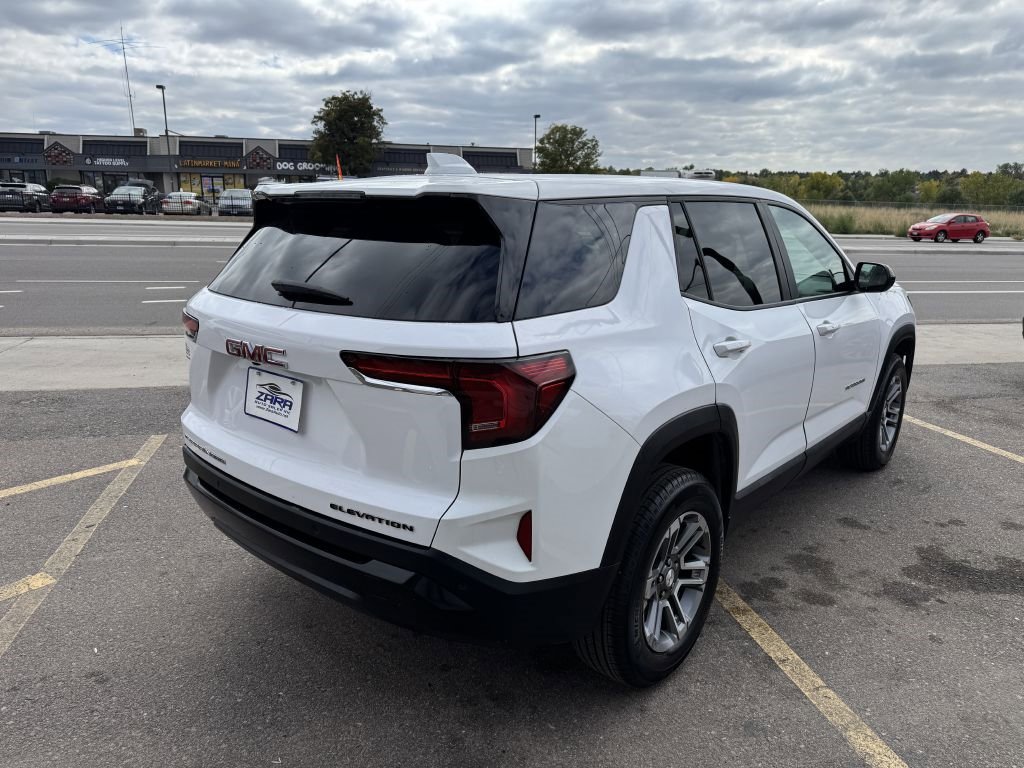 Used 2025 GMC Terrain Elevation image 7