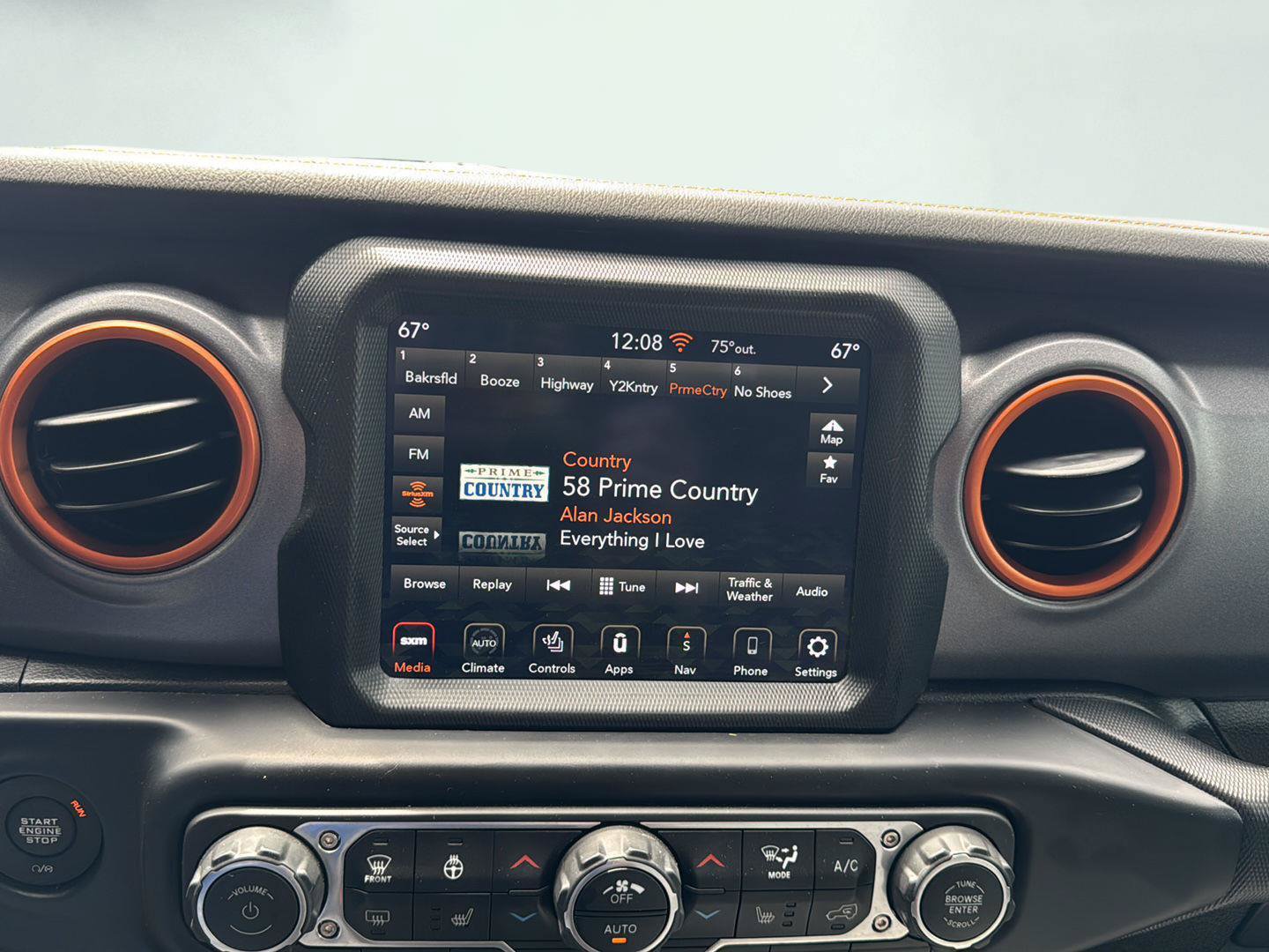 Used 2021 Jeep Gladiator Mojave AWD/4WD image 18