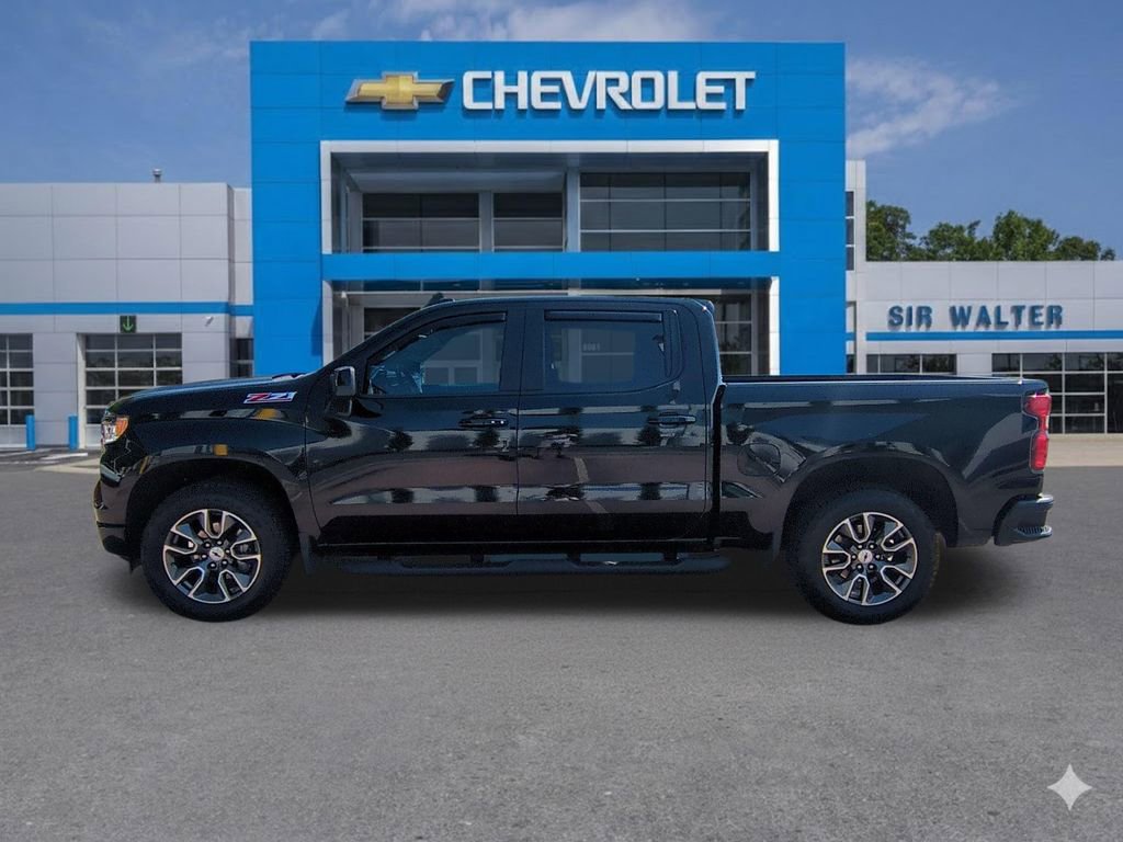 Used 2022 Chevrolet Silverado 1500 RST AWD/4WD image 2