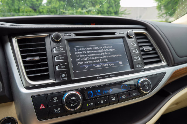 Used 2019 Toyota Highlander Limited FWD image 21
