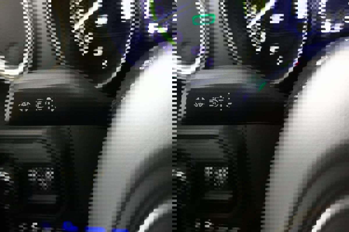 Used 2022 Jeep Wrangler Unlimited Rubicon 4xe w/ Safety Group image 23