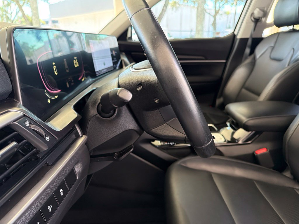 Used 2024 Kia Telluride S FWD image 51