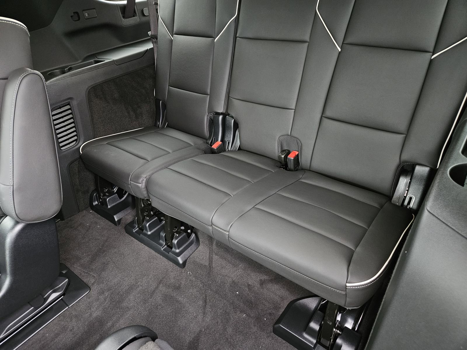 New 2026 Cadillac Escalade ESV Sport AWD/4WD image 26