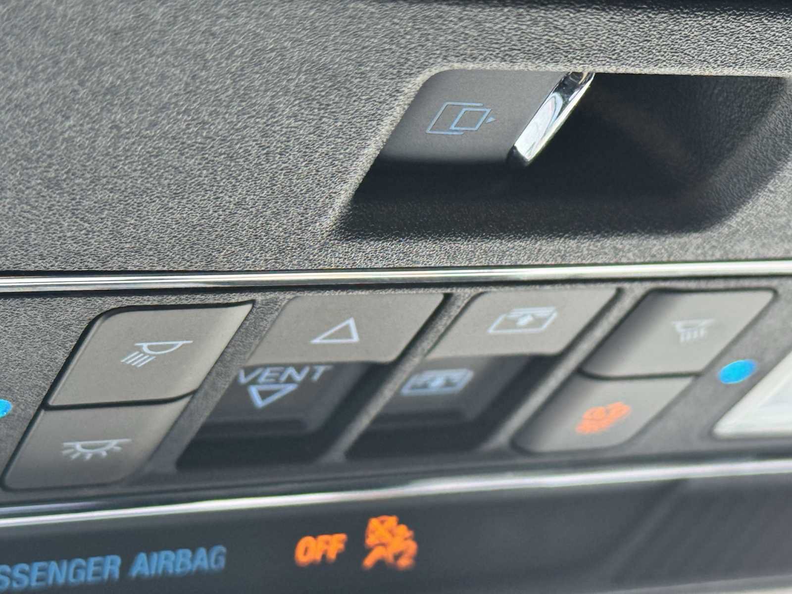 Used 2025 Ford F150 Raptor AWD/4WD image 27