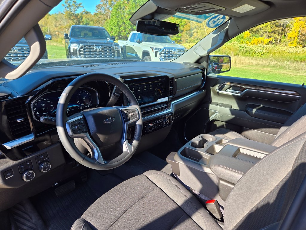 Used 2023 Chevrolet Silverado 1500 RST AWD/4WD image 13