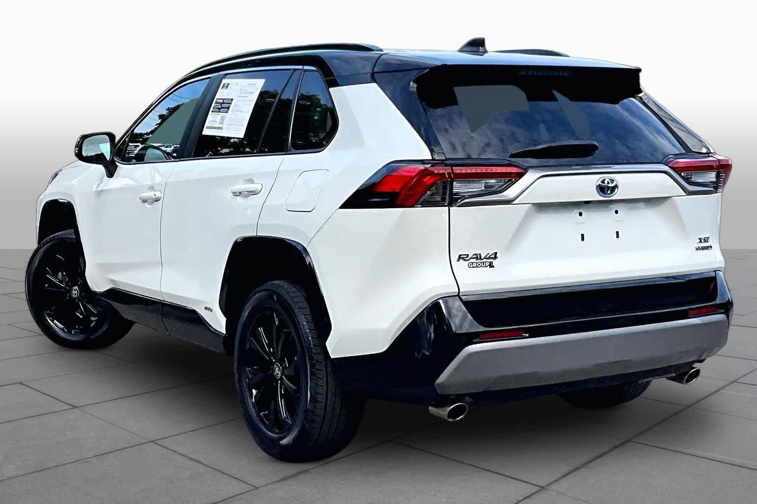 Certified 2022 Toyota RAV4 XSE AWD/4WD image 12