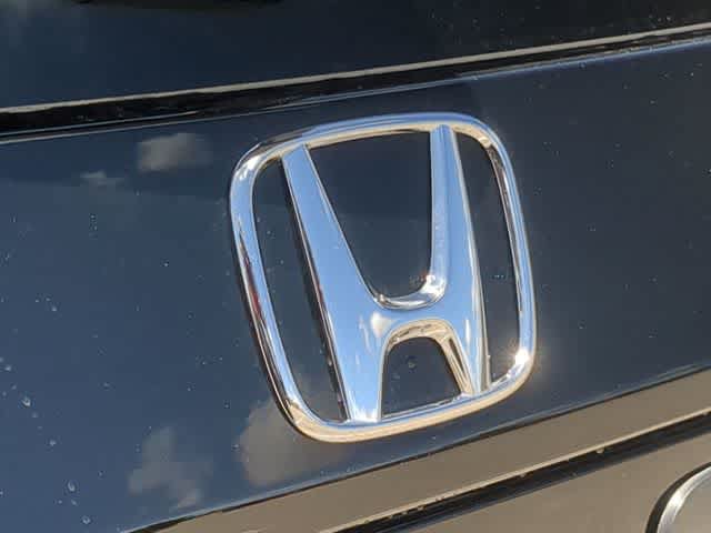 Used 2025 Honda Pilot EX-L image 11