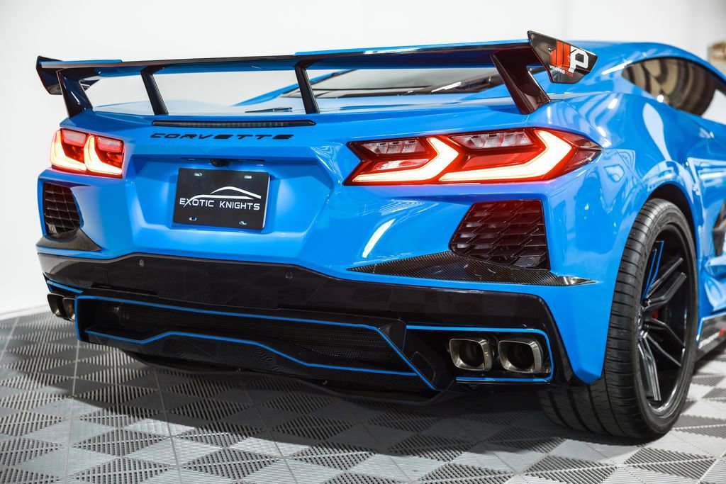 Used 2024 Chevrolet Corvette Stingray Premium Cpe RWD image 8