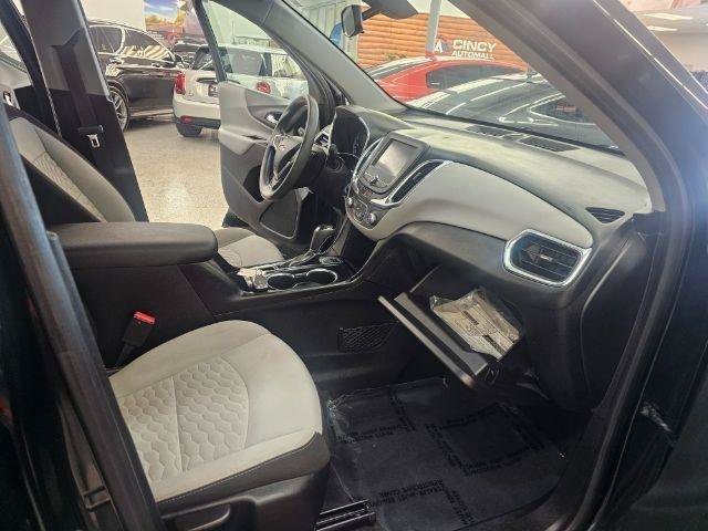 Used 2018 Chevrolet Equinox LS AWD/4WD image 26