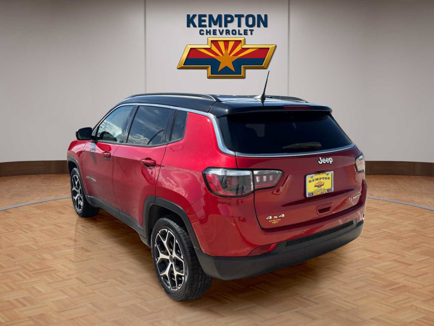 Used 2025 Jeep Compass Limited AWD/4WD image 4