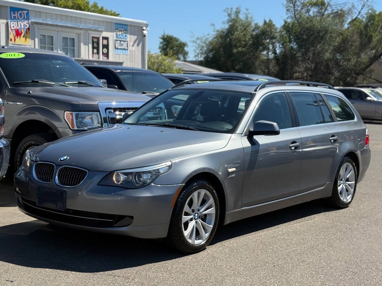 Used 2010 BMW 535i xDrive Wagon AWD/4WD image 5