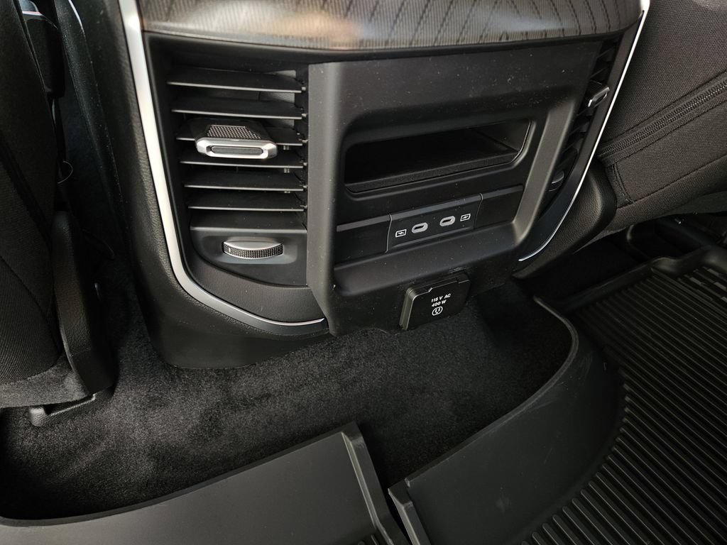 New 2026 RAM 1500 Big Horn AWD/4WD image 9
