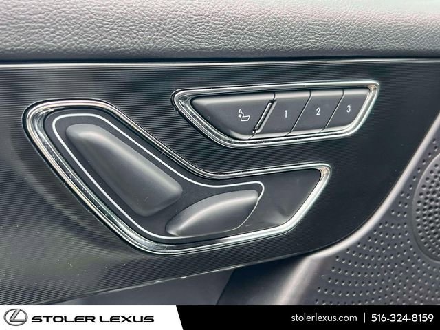 Used 2024 Lincoln Corsair AWD w/ Equipment Group 101A image 23