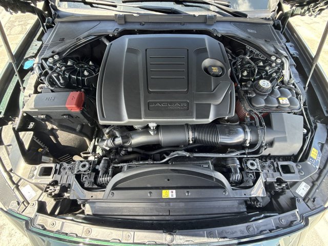 Used 2024 Jaguar XF R-Dynamic SE RWD image 27