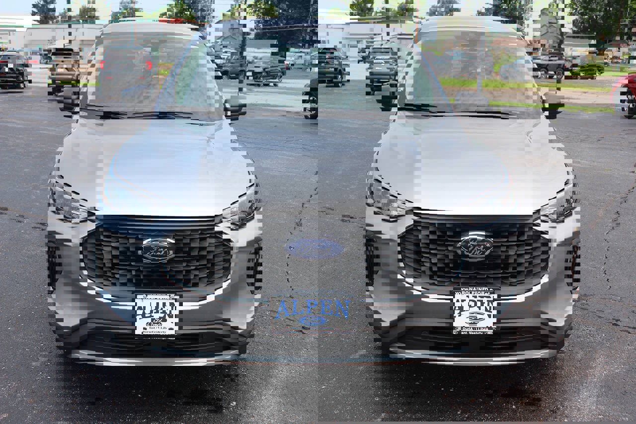 Used 2023 Ford Escape AWD image 5