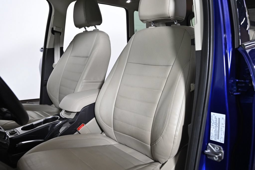 Used 2015 Ford Escape Titanium AWD/4WD image 23
