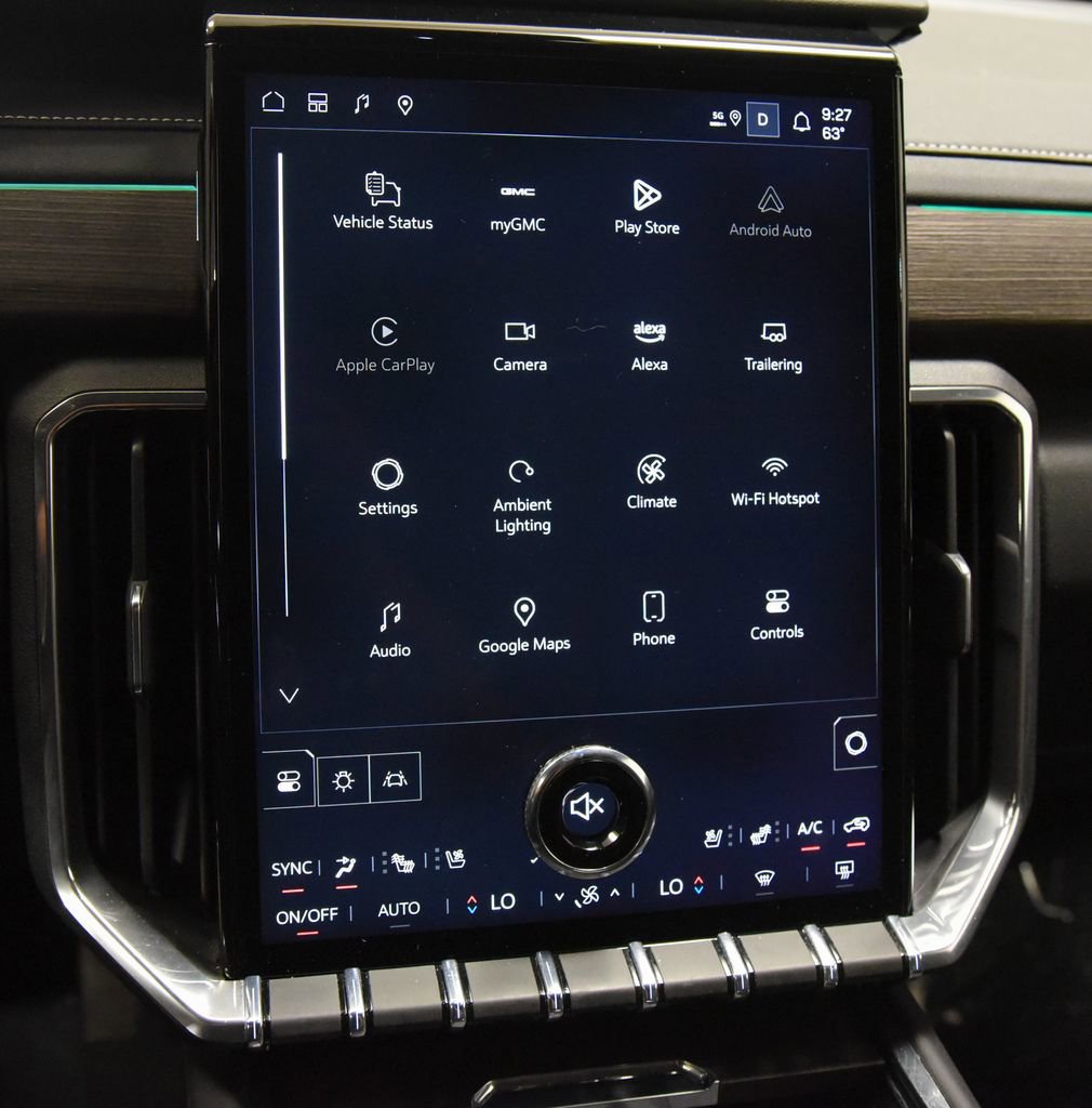 Used 2025 GMC Acadia Denali image 20