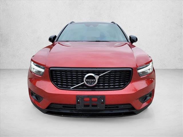 Used 2022 Volvo XC40 T5 R-Design AWD/4WD image 2