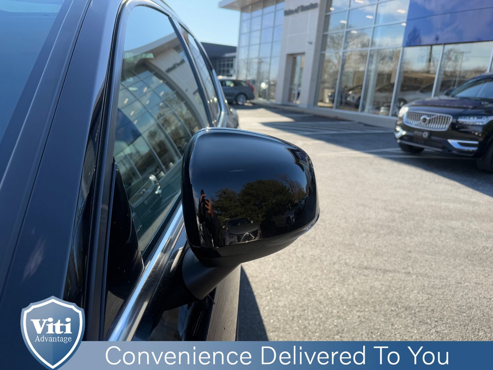 Certified 2025 Volvo XC40 B5 Core w/ Protection Package Premier image 11