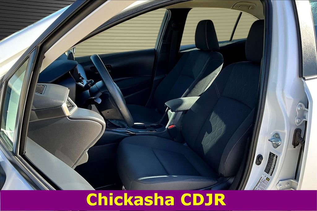 Used 2024 Toyota Corolla LE image 20