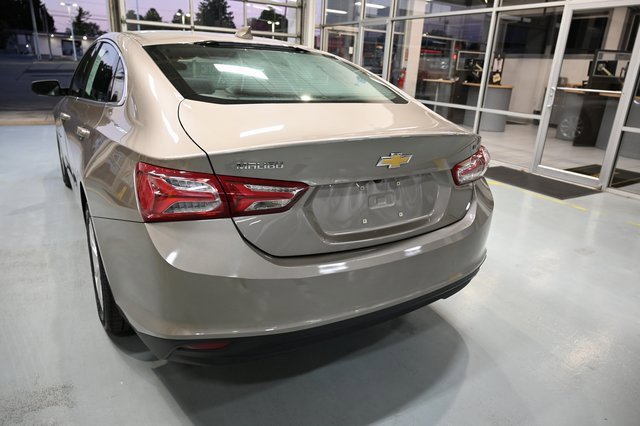 Used 2022 Chevrolet Malibu LT image 6