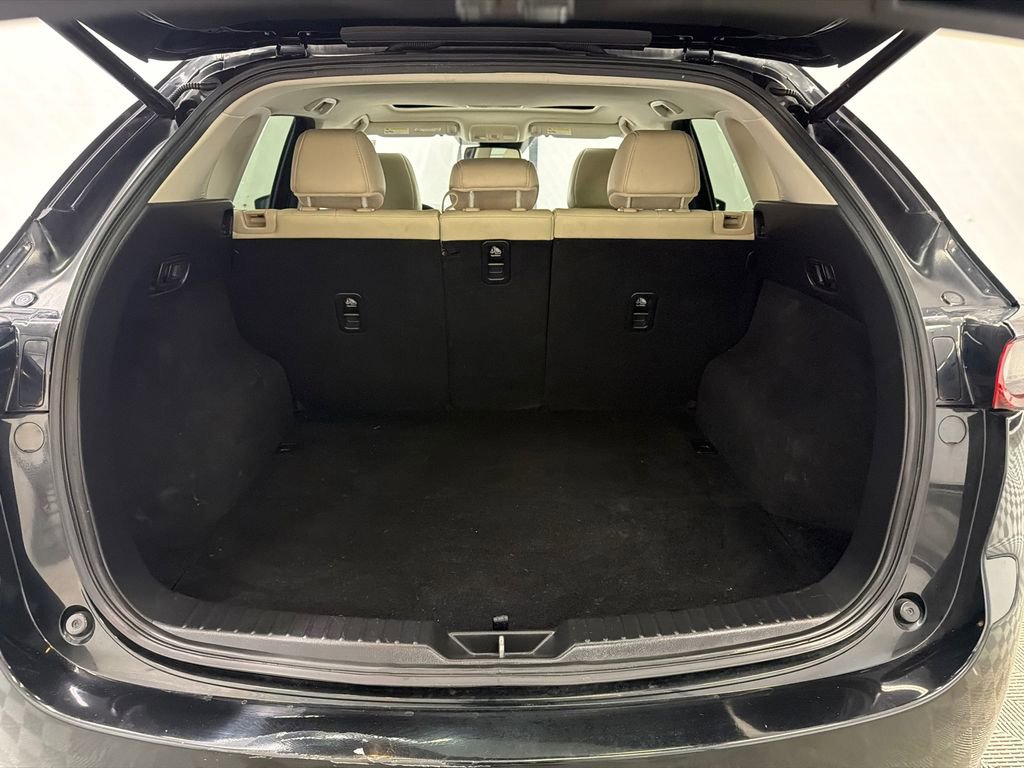 Used 2018 MAZDA CX-5 Touring w/ Preferred Equipment Package AWD/4WD image 19