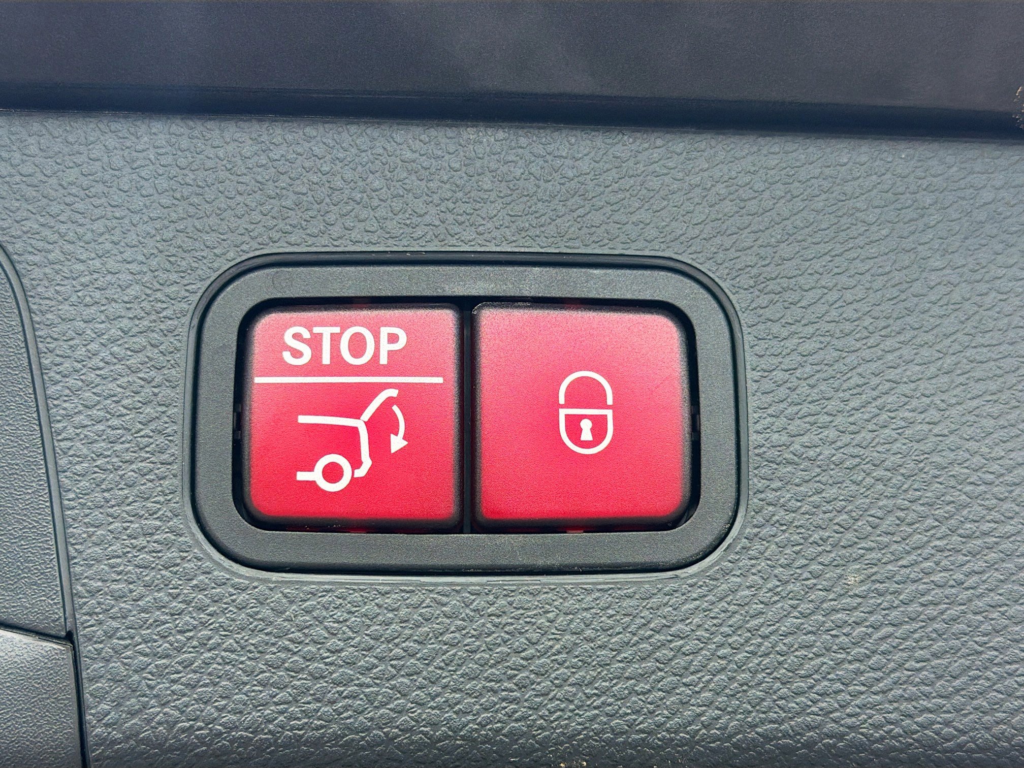 Used 2021 Mercedes-Benz GLC 300 image 13