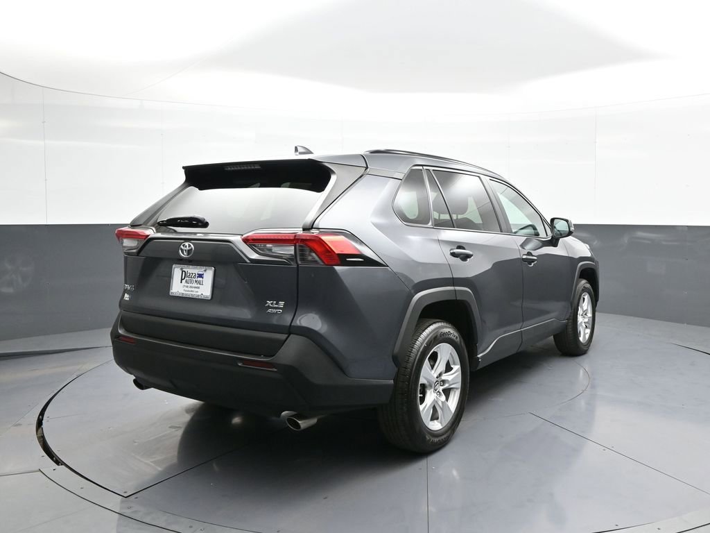 Used 2019 Toyota RAV4 XLE w/ Convenience Package AWD/4WD image 6