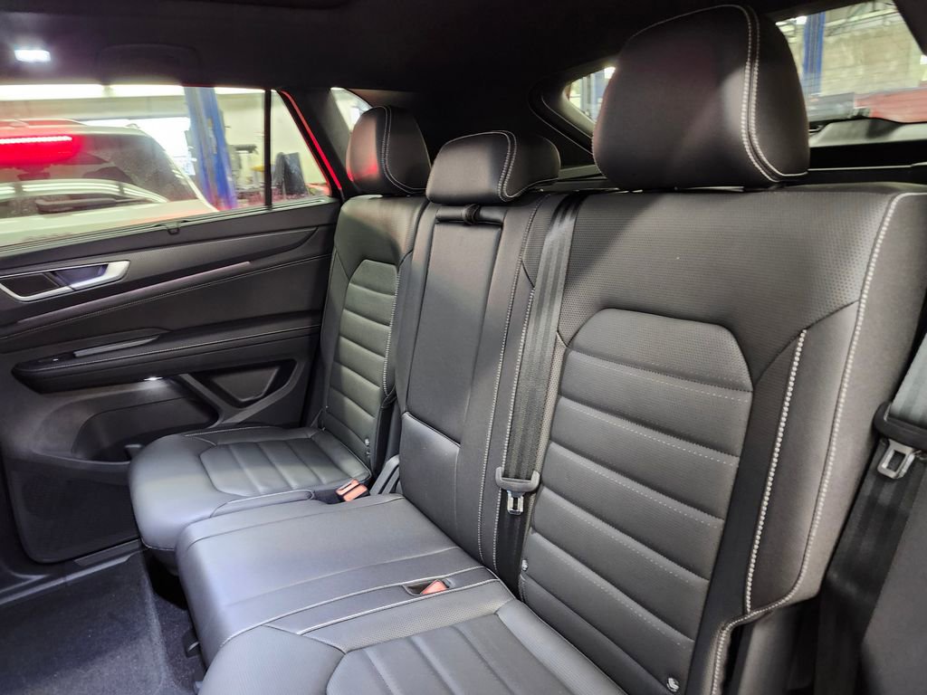 New 2026 Volkswagen Atlas Cross Sport SEL image 11