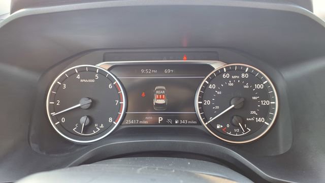 Used 2025 Nissan Rogue SV image 29