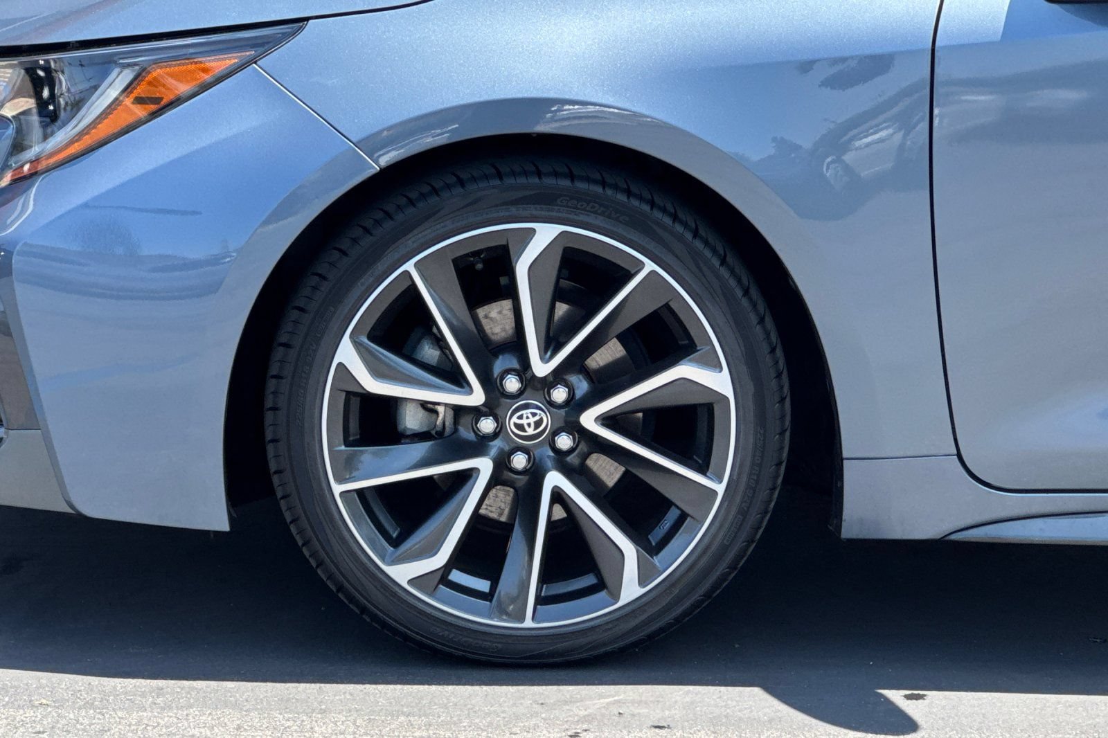 Certified 2022 Toyota Corolla SE w/ SE Premium Package FWD image 34
