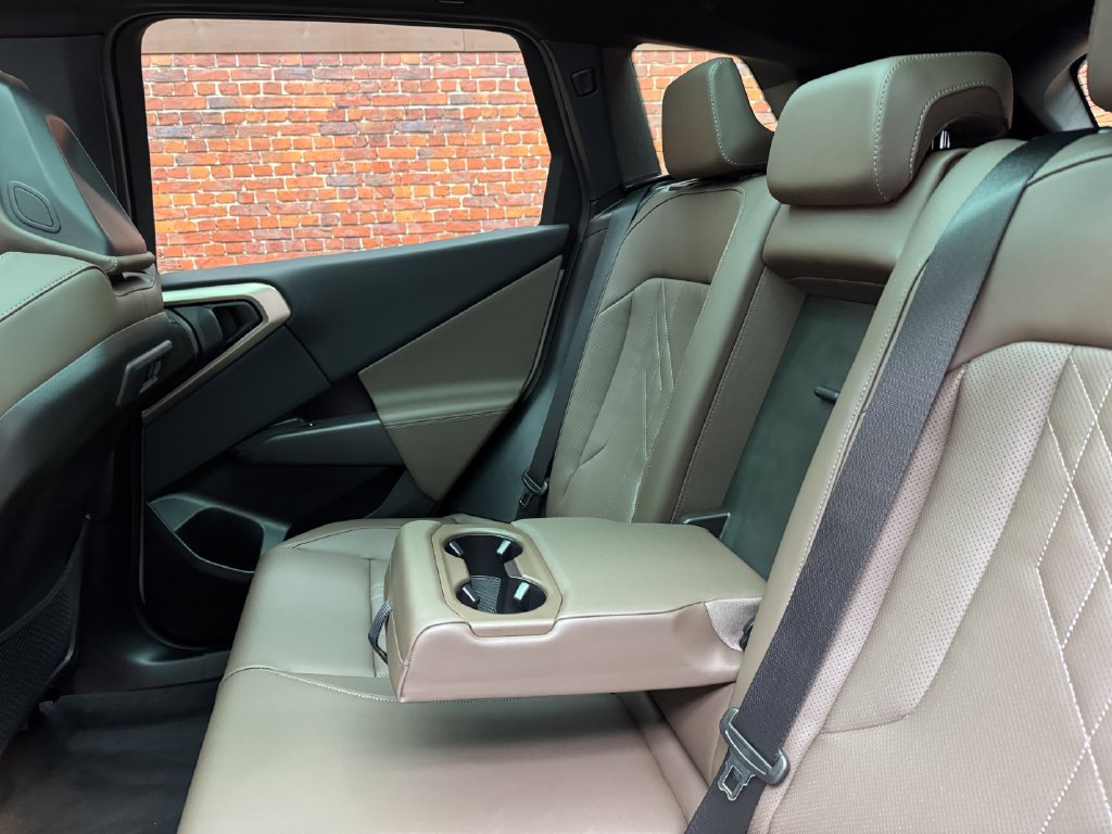 Certified 2025 BMW X3 xDrive30i w/ Premium Package AWD/4WD image 12