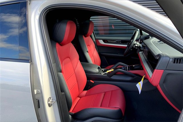 New 2026 Porsche Cayenne E-Hybrid Coupe image 25
